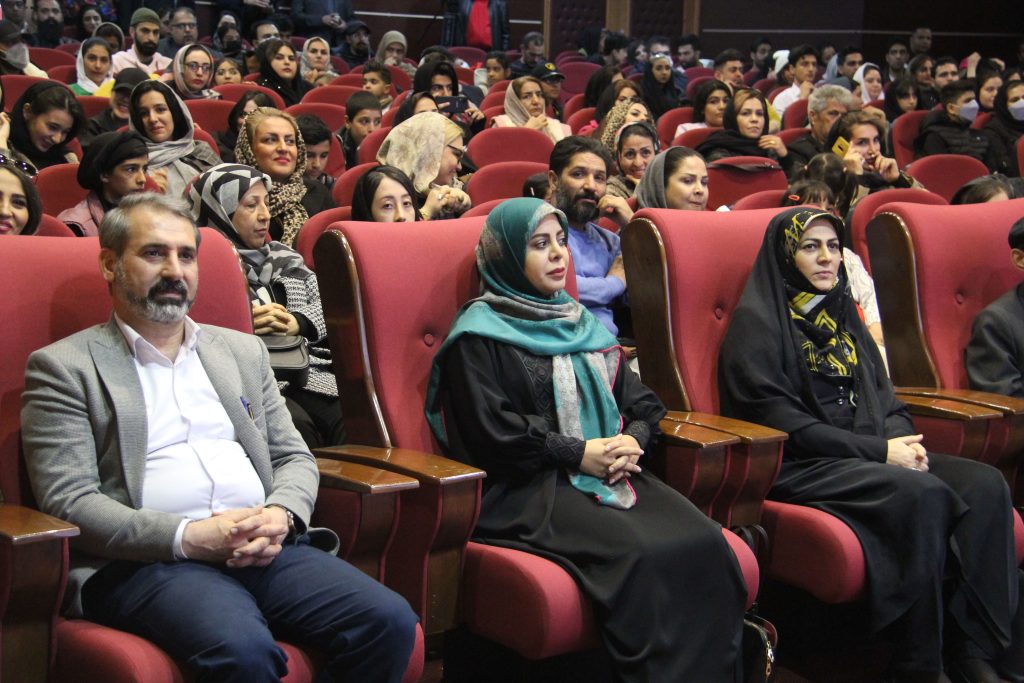 آیین اختتامیه دومین جشنواره نمایشنامه خوانی در شهریار برگزار شد