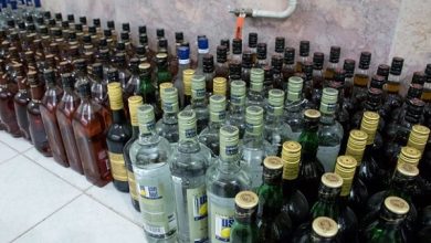 کشف ۸۰ بطری مشروبات الکلی دست ساز در آبعلی / دو نفر دستگیر شدند