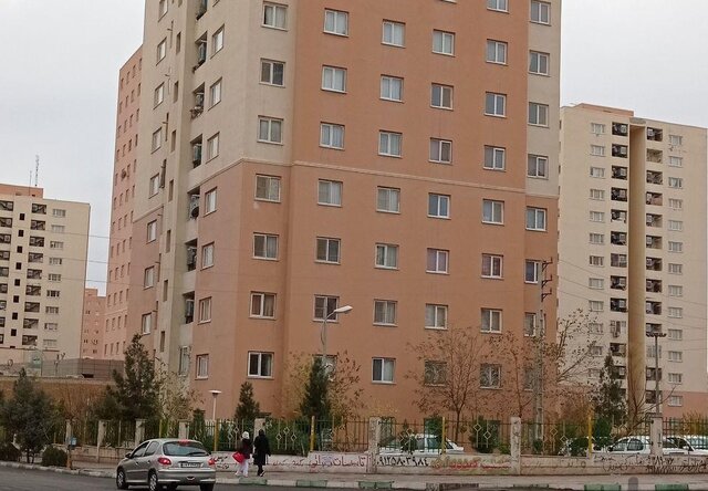 کاهش قیمت در بازار مسکن تهران؛ آپارتمان در پرند ۹۰۰ میلیون تومان!