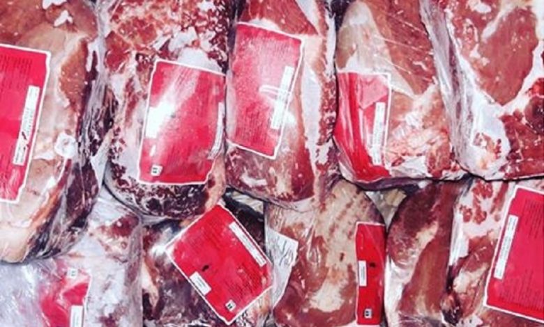 محموله ۲۰۰ تنی گوشت پس از یک‌سال معطلی در گمرک بندرعباس ترخیص شد