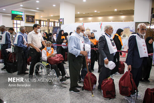 زمان اولین پرواز بازگشت حجاج ایرانی اعلام شد