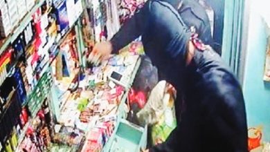 ماجرای عجیب سرقت مسلحانه از دکه در چهاردانگه اسلامشهر