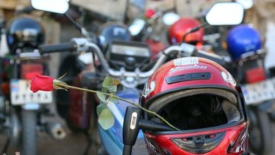 کلاه ایمنی به موتور سیکلت سواران روستای «پیغمبر» رباط کریم اهدا شد