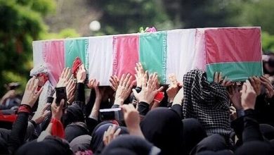 شهید مدافع حرم «یحیی رستمی» در بهارستان تشییع می‌شود