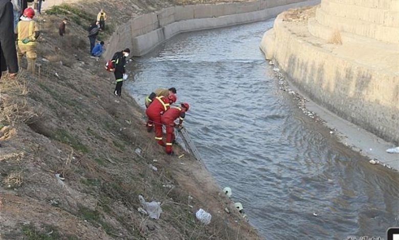 سقوط دختر ۷ ساله در کانال آب قیامدشت/ عملیات جست‌و‌جو برای یافتن سحر همچنان ادامه دارد