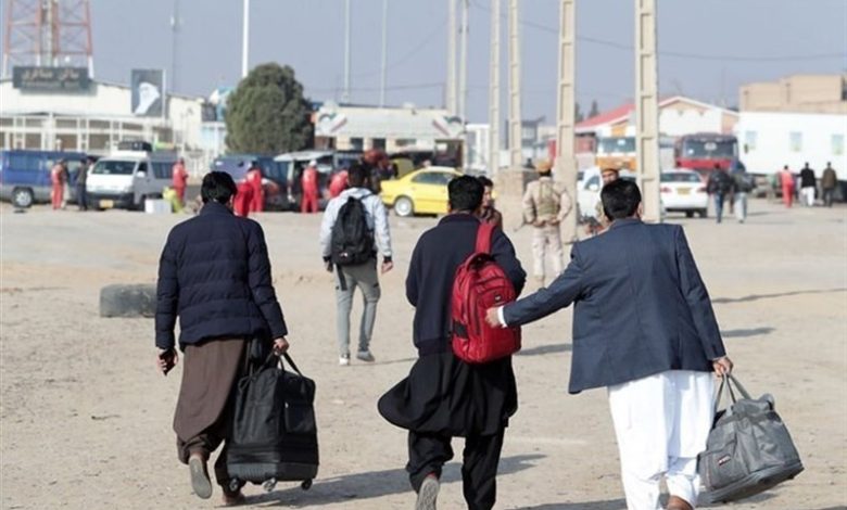 ۳۵۰۰ نفر از اتباع غیرمجاز در شهرستان بهارستان جمع آوری شدند