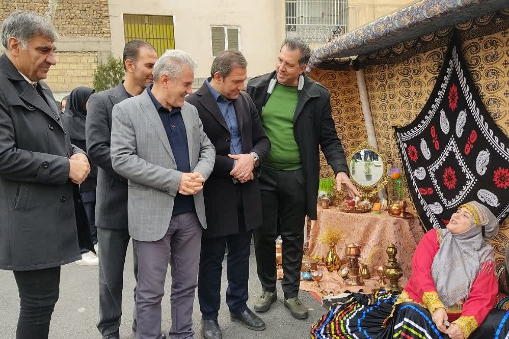 جشنواره نوروزی اقوام ایرانی توسط دانش‌آموزان وحیدیه‌ای در شهریار برگزار شد