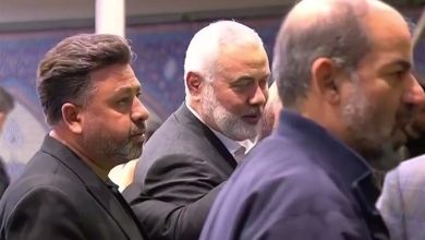 حضور اسماعیل هنیه در مراسم تشییع پیکر رئیس جمهور