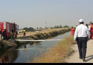 سرنوشت نامعلوم راکب موتورسیکلت پس از سقوط در کانال آب خاوران