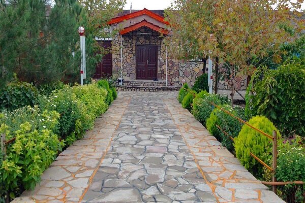 بیش از ۷۰۰ باغ ویلا در ورامین استخر تفریحی دارند