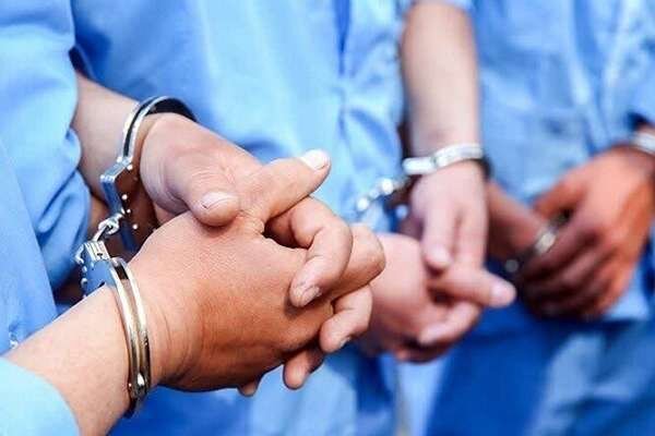 ۲ مامور قلابی در رباط کریم دستگیر شدند