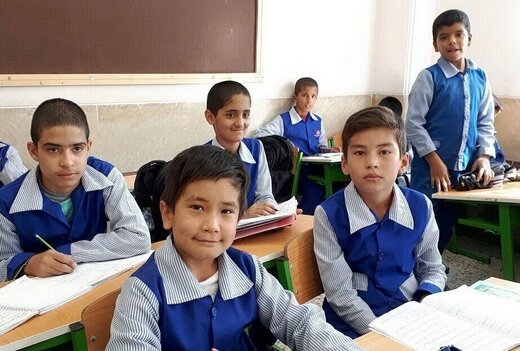 خروج ۷۵۰۰ دانش‌آموز اتباع خارجی از مدارس رباط کریم