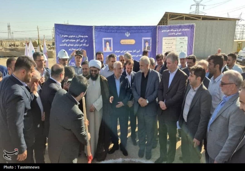کلنگ‌زنی نیروگاه خورشیدی ۱۰ مگاواتی در پاکدشت